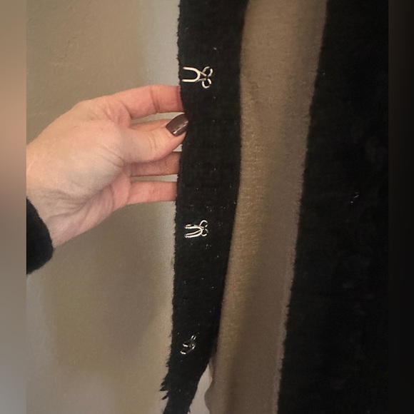 Allen B. By Allen Schwartz Black Tweed Fitted Blazer with Frayed Hem and Sleeves - Picture 12 of 12